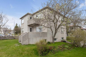 Audur Guesthouse